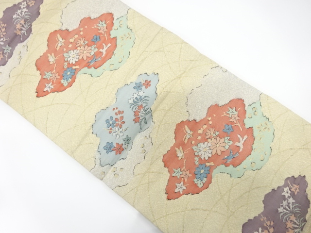 霞取りに草花模様織り出し　名古屋帯